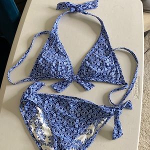 Tommy Bahama reversible bikini size XXS.